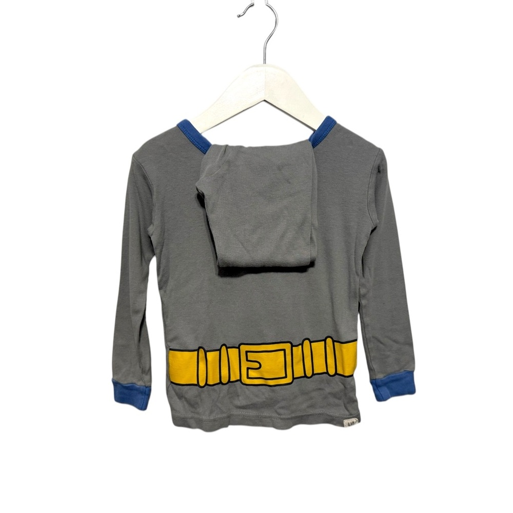 ⭐️ 5/$30 Gap Kids DC Batman Pajama Set size 4 Years